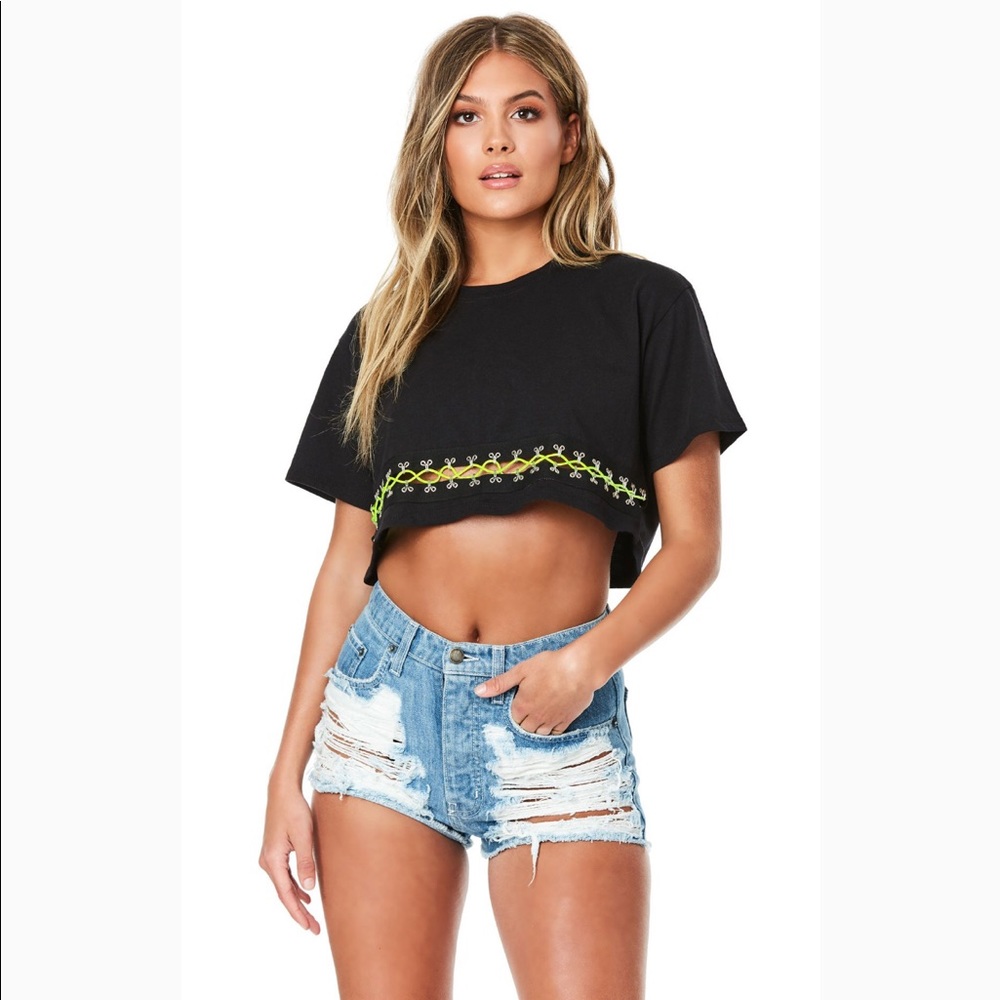 LF Stores / Emma & Sam CRISS CROSS BUNGEE CROP - Picture 3 of 5